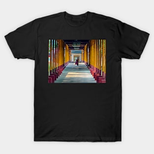 Going to Pray. T-Shirt